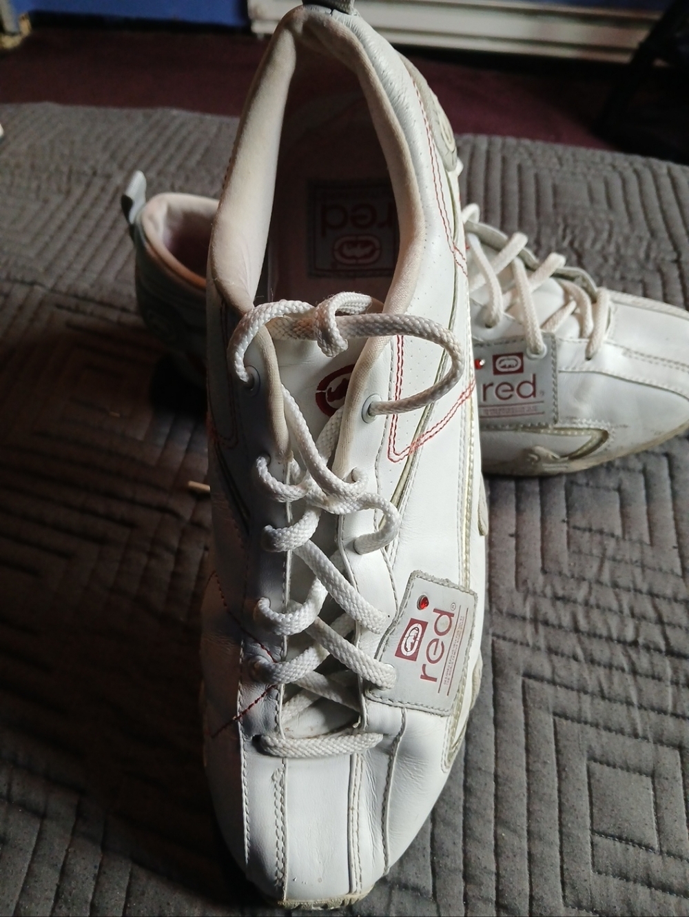 Women's Red White Ecko Red Rhino Lace-Up Athletic Sneakers.  Size 10. - Picture 6 of 15